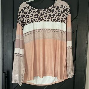 Women’s long sleeve top